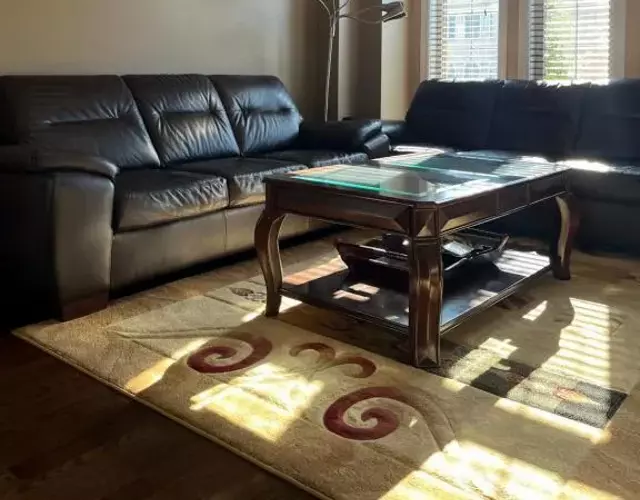 3300 SqFt - Modern and Comfort - 3 BDRM Getaway - Relax - Unwind - Explore - Near Toronto Pearson Airport & Toronto Downtown