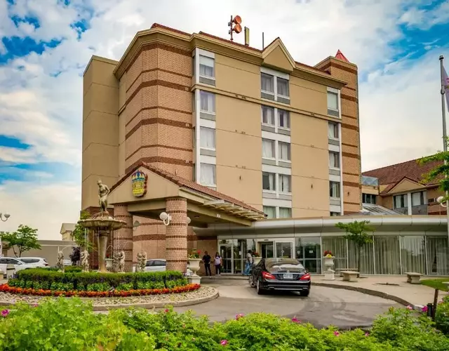 Monte Carlo Inn Airport Suites