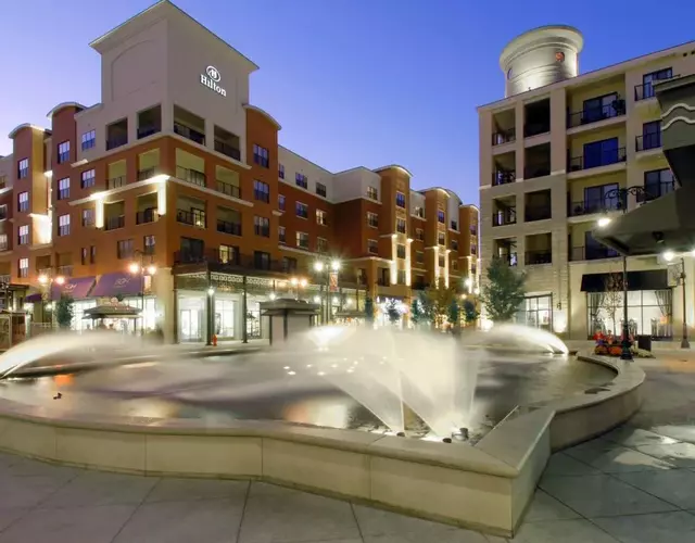 Hilton Promenade Branson Landing