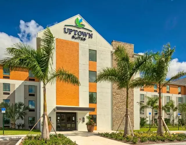 Uptown Suites Extended Stay Tampa FL - Riverview