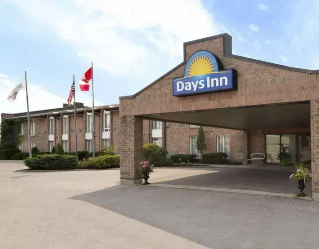 Days Inn by Wyndham Brantford