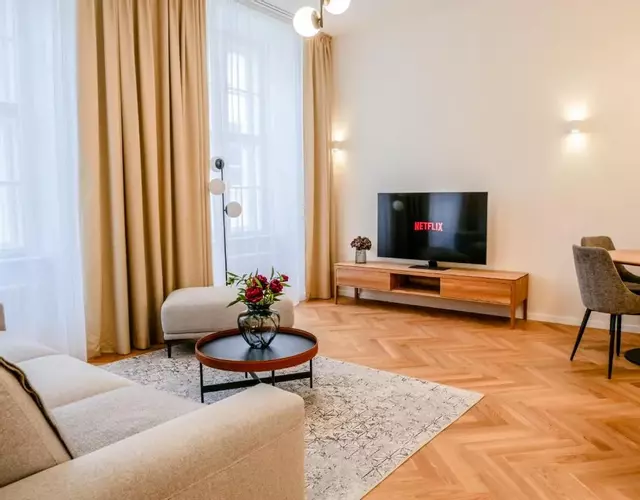 Laurinska 1 Apartments