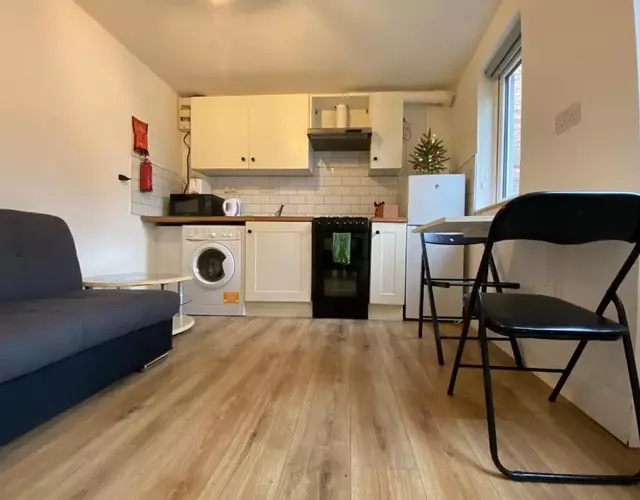 PROMO Modern 1-bedroom Flat near CrokePark and CityCentre