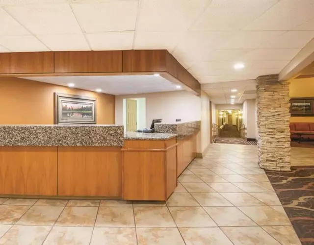 Mountain Valley Inn & Suites