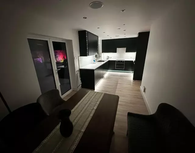 Luxury West London 3BR House, Cul De Sac