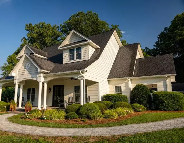 Bed & Breakfast on Tiffany Hill