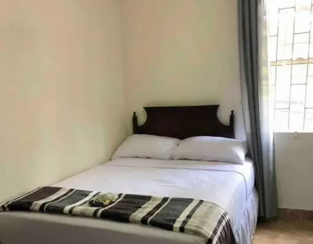 Kelly's Studio Apartment - Rental near Airport, Amenities and Bus Route