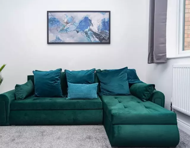 Maple - Telford House - With Parking