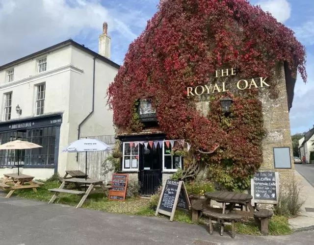 Royal Oak apartment 2