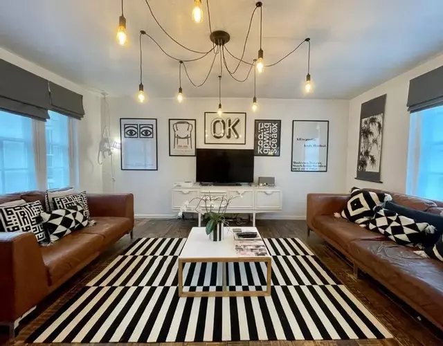 Gorgeous 2 bedroom apartment edge of Cabot Circus