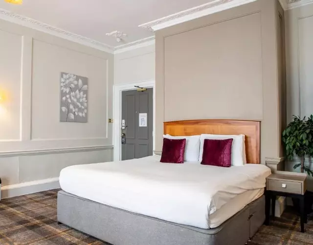 Arnos Manor Hotel