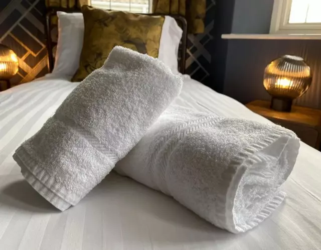 Eclectic Bungalow Parking Nr Beach