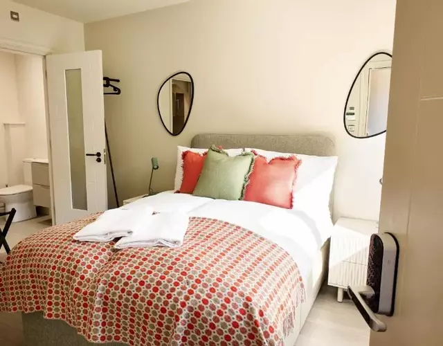 George Apartments