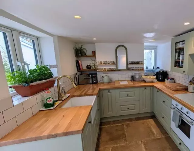 A cosy home in the heart of town