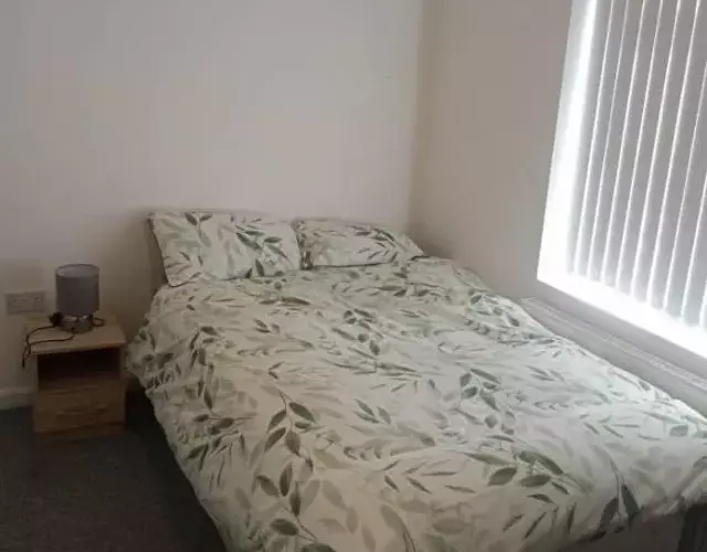 Ensuite Double-bed H3 close to Burnley city centre