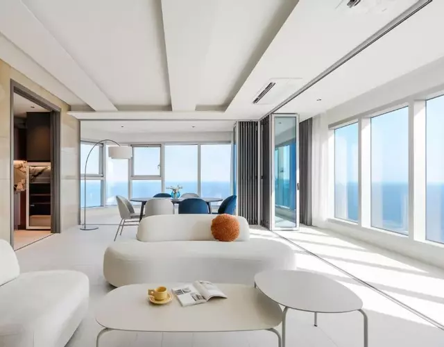 Le Collective Haeundae Paragraf