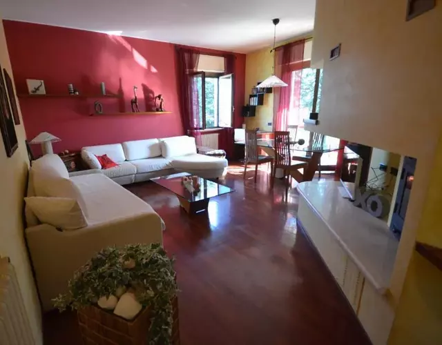 Samsara Casa indipendente, con giardino privato e box