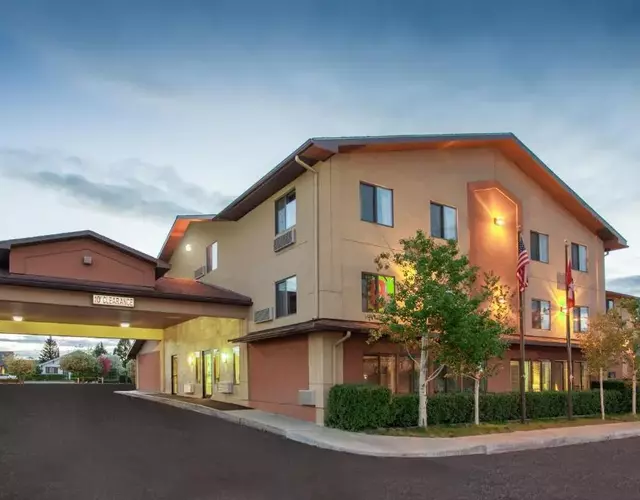 Super 8 by Wyndham Butte MT