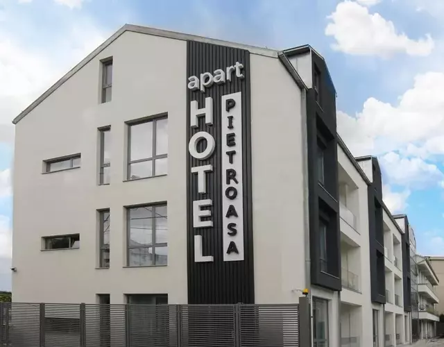 Aparthotel Pietroasa