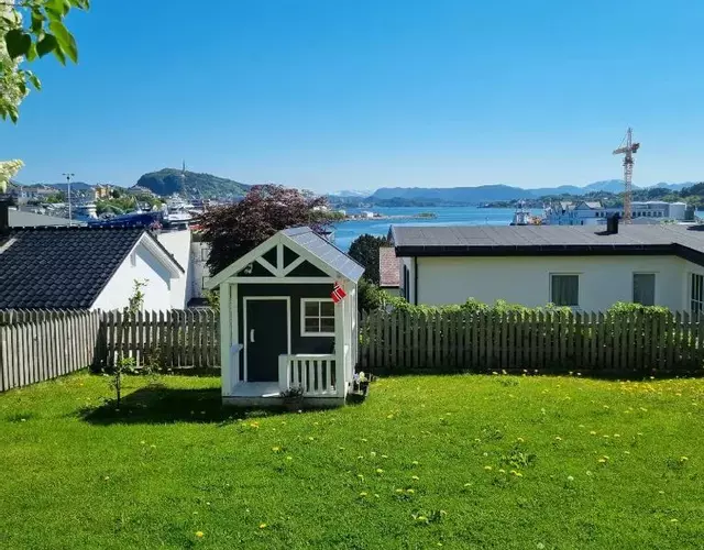 Apartment near center / free P