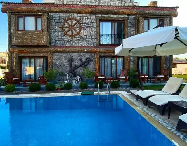 Pupa Alaçatı Butik Otel