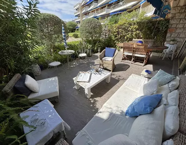 Appartement 2 chambres, terrasses, proche mer et commerces à Saint-Jean Cap Ferrat