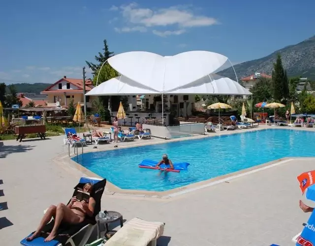 Ant Apart Hotel