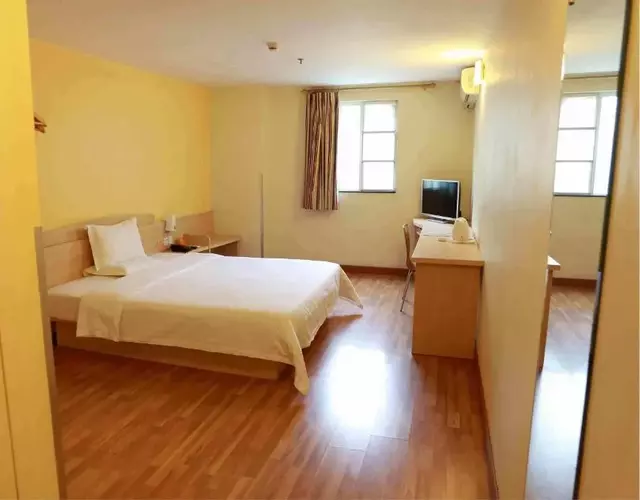 7Days Inn Urumqi Yan An Road Branch