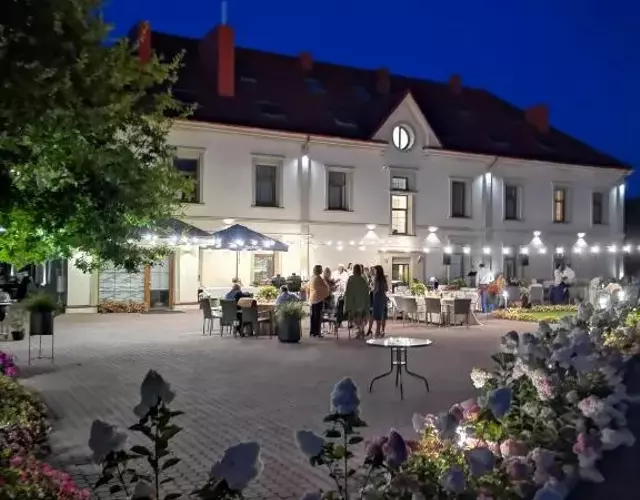 Central Hotel Radviliškis