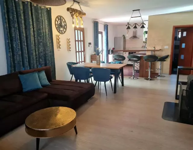 Big apartmant with free parking