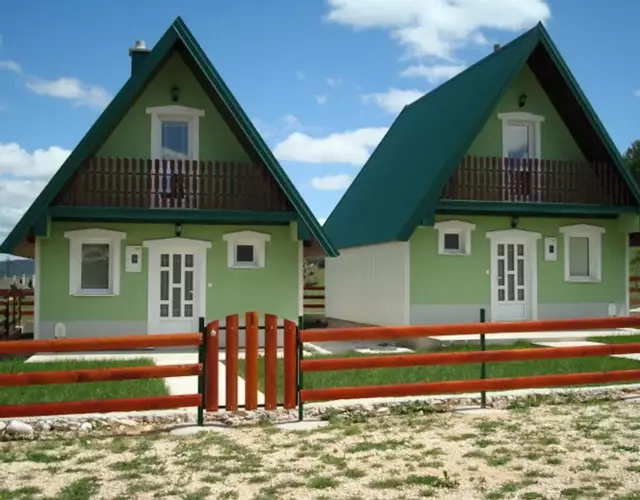 Rooms and Bungalows Sreten Žugić