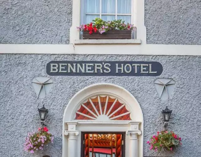 Dingle Benners Hotel