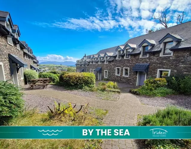Dingle Courtyard Cottages 2 Bed Sleeps 4