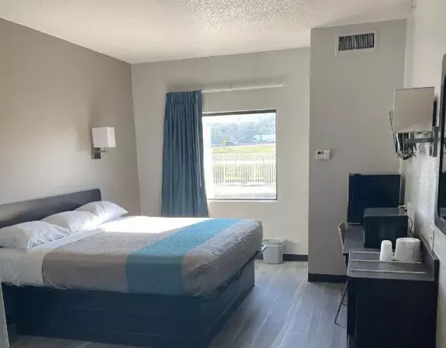Motel 6-Caseyville, IL - Caseyville Il