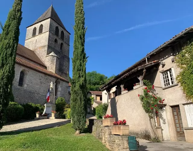 stylish one bedroom apartment in a lovely village