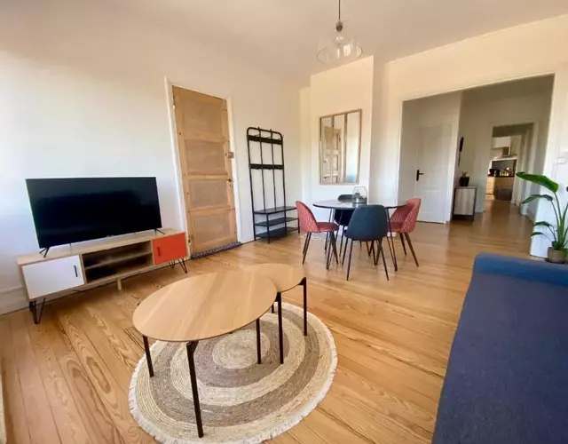 Le Carillon, centre ville proche gare