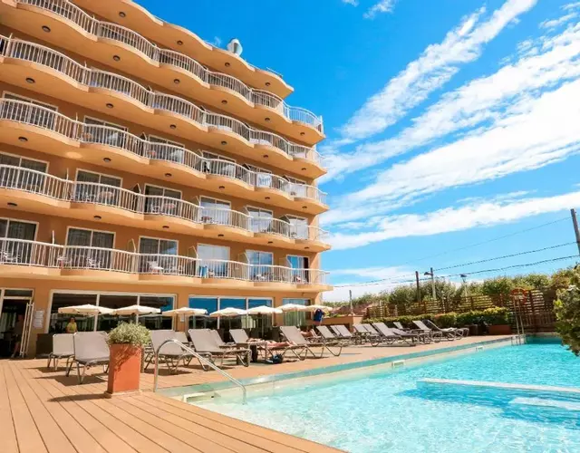 KAKTUS Hotel Volga - Adults Recommended