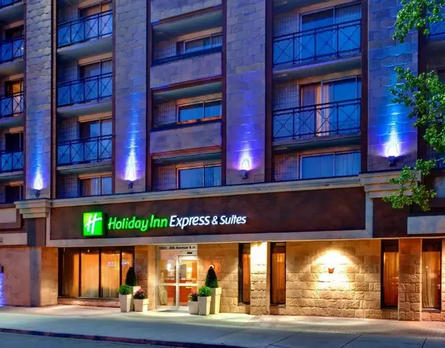 Holiday Inn Express and Suites Calgary by IHG