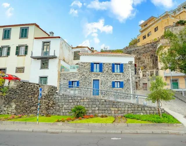 Chalé Henrique - Beachfront apartments at Calheta Beach
