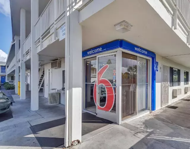 Motel 6 Santa Rosa - South