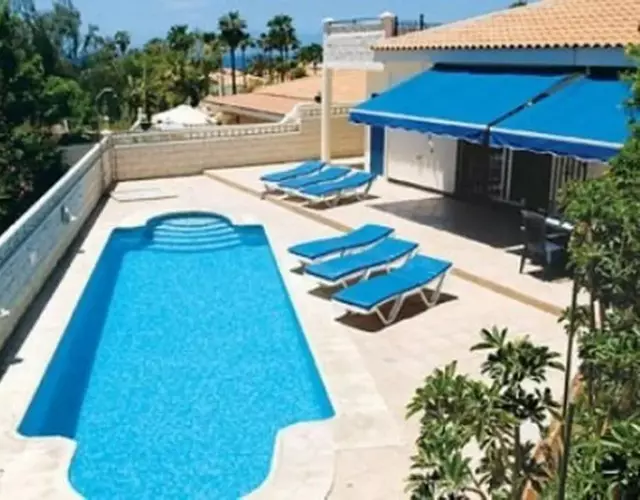 Excellent Azul Villa