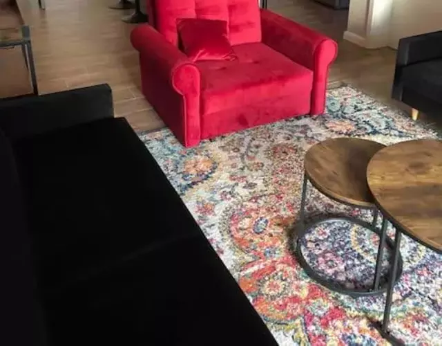 Stylisches Maybach Appartement mit Terrasse für 5 Personen, 5 Betten, große Kochinsel, Homeoffice mit 250Mbit WLAN