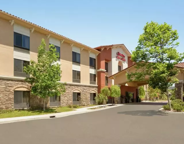 Hampton Inn & Suites Thousand Oaks