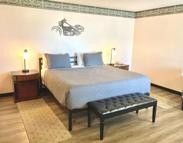 Coast Riders Inn