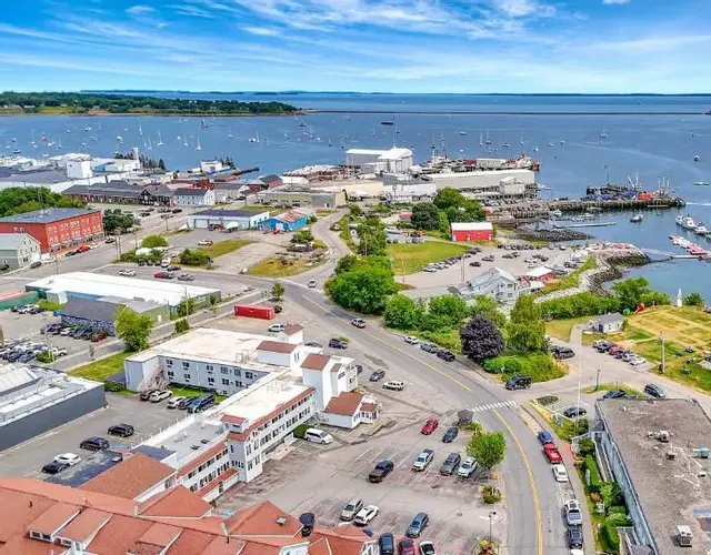 Harborline Hotel