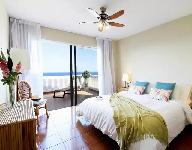 Apartamento con terraza vistas al mar