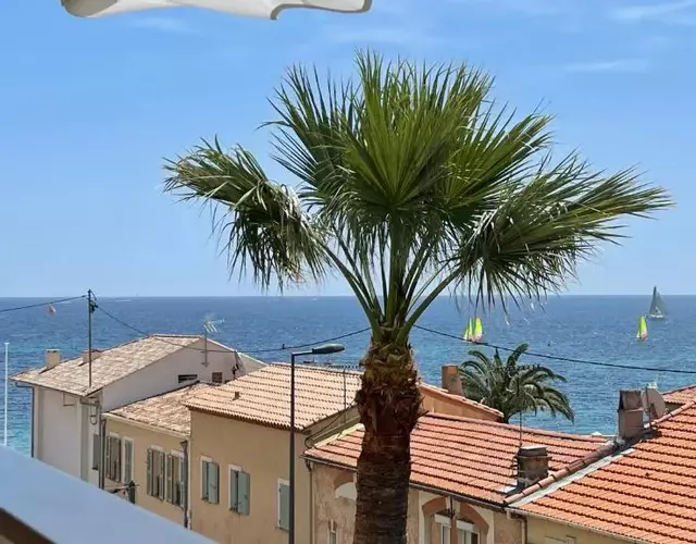 Cannes Pointe Croisette : superbe logement vue mer