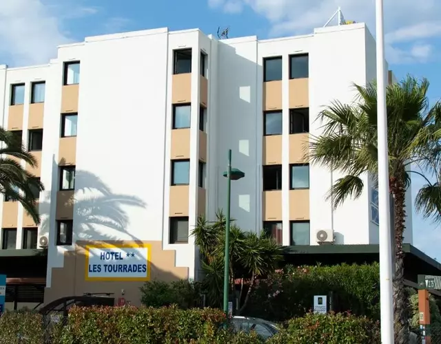 Hotel les Tourrades