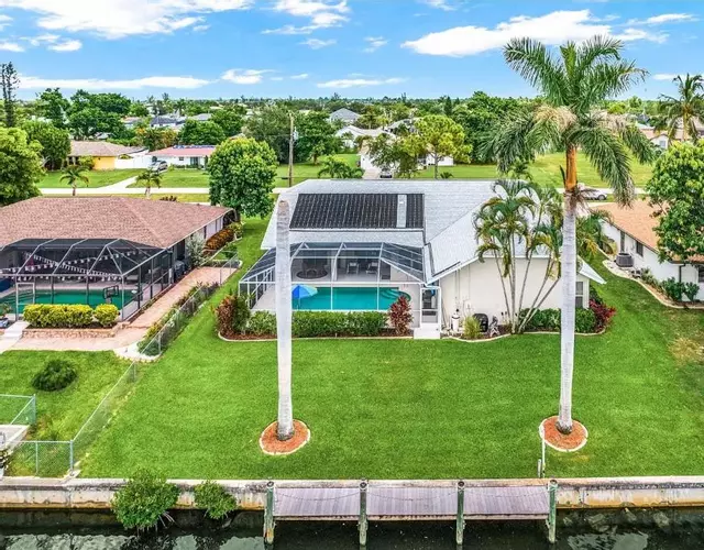 Villa Twin Palms - Gulf access villa with heated pool