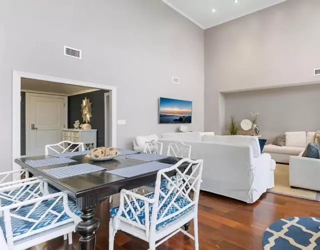 Residence 1201 At The Grand